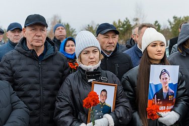 В Оренбурге появилась стела памяти погибшим на СВО